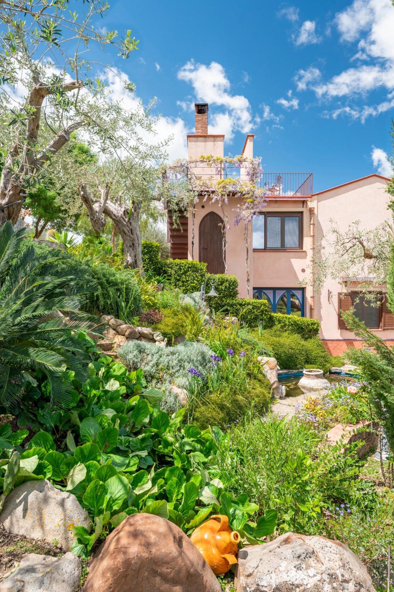 Villarose Castelbuono  Exterior photo